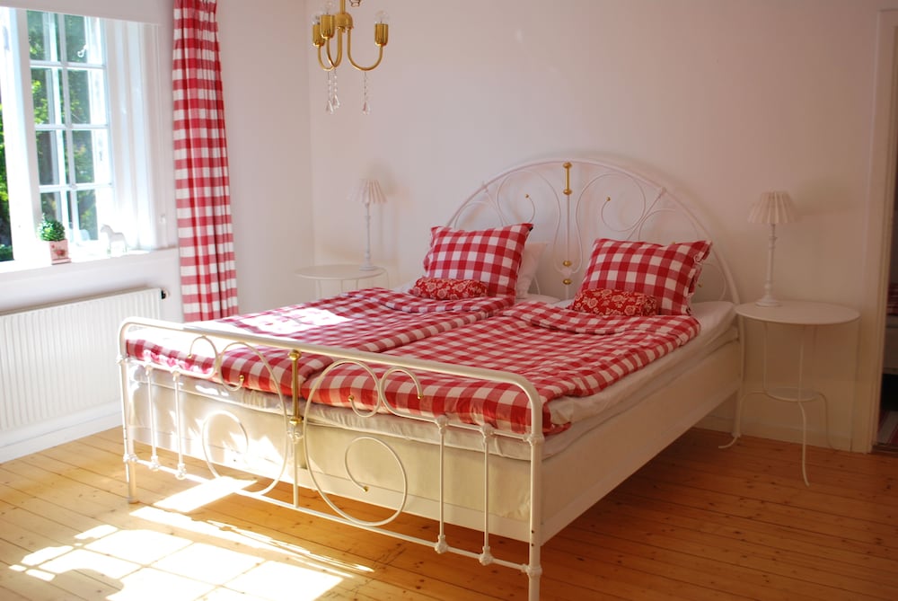 Superior Suite, 2 Bedrooms, Kitchenette, Garden View photo 2
