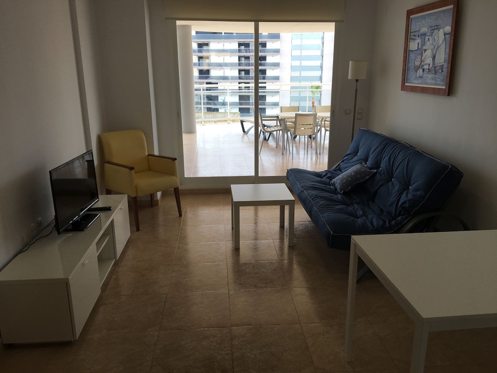 Apartamento, 3 habitaciones, terraza, vista al mar