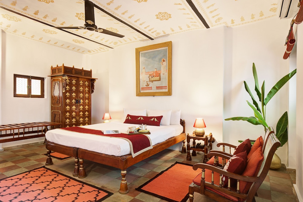 Deluxe Room, 1 Queen Bed, River View photo 3