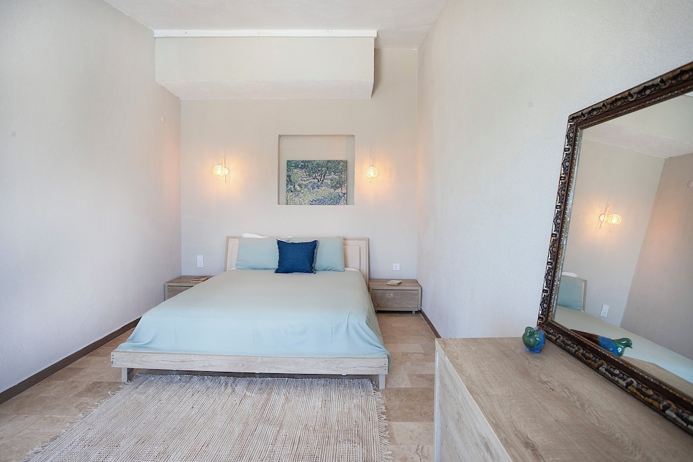 House - Photo 1