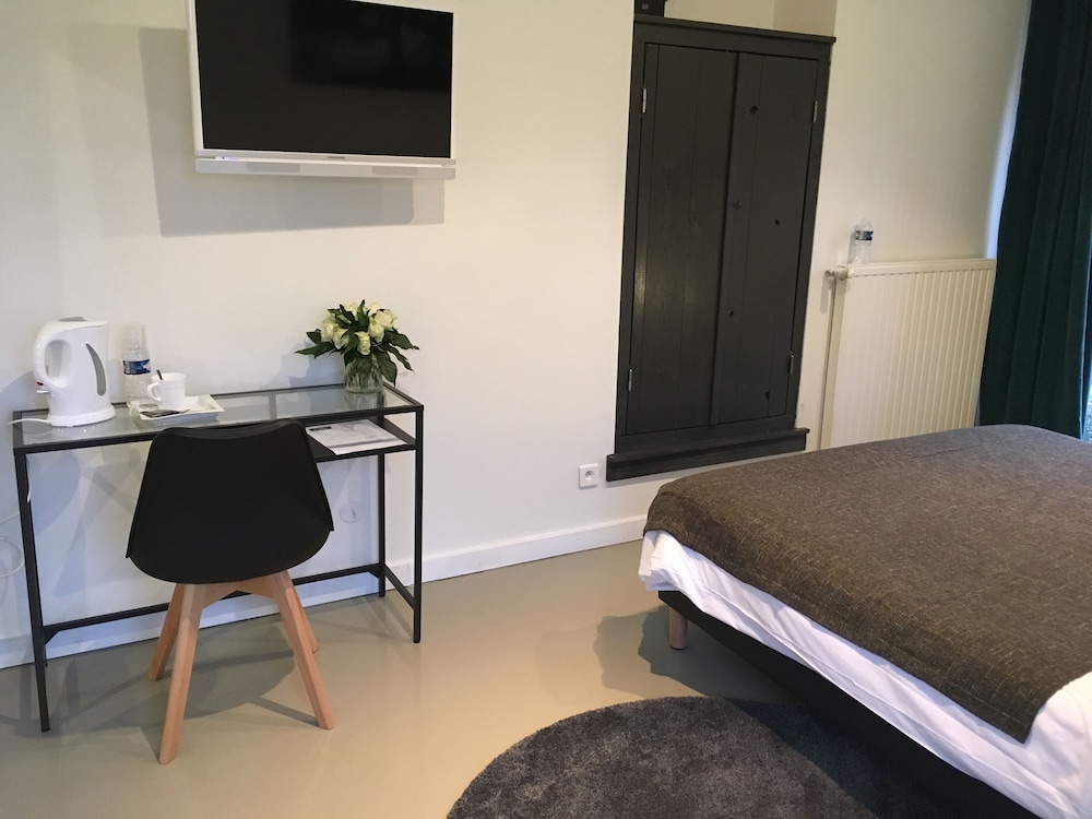 Comfort Double Room (Small) photo 2