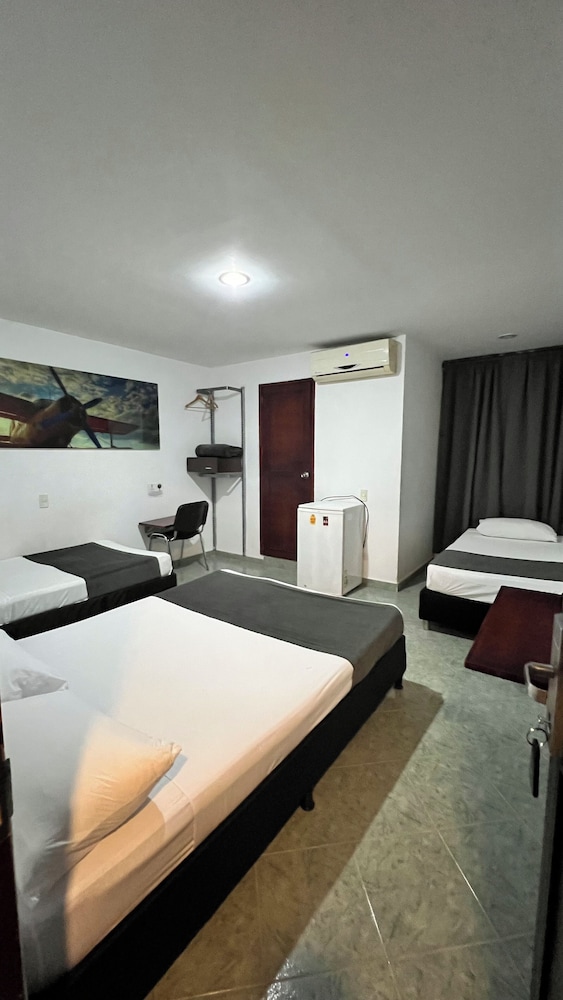Standard Triple Room photo 2