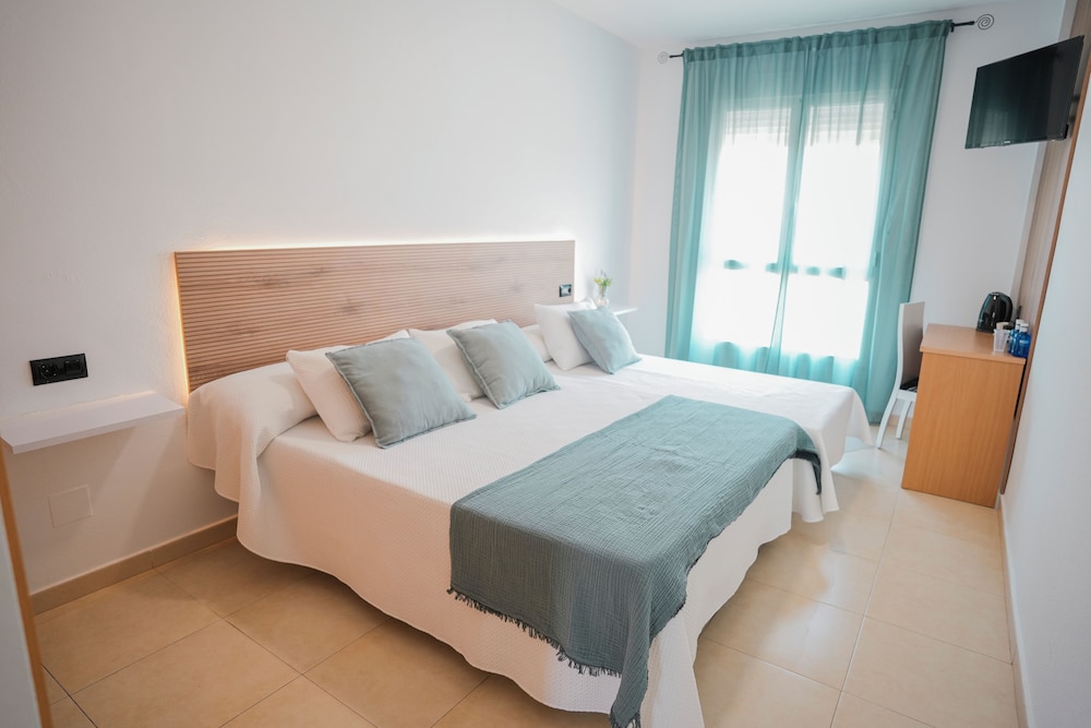 Family Room, 1 Bedroom