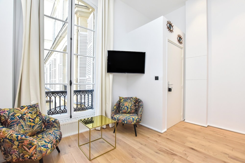 Apartment photo 3