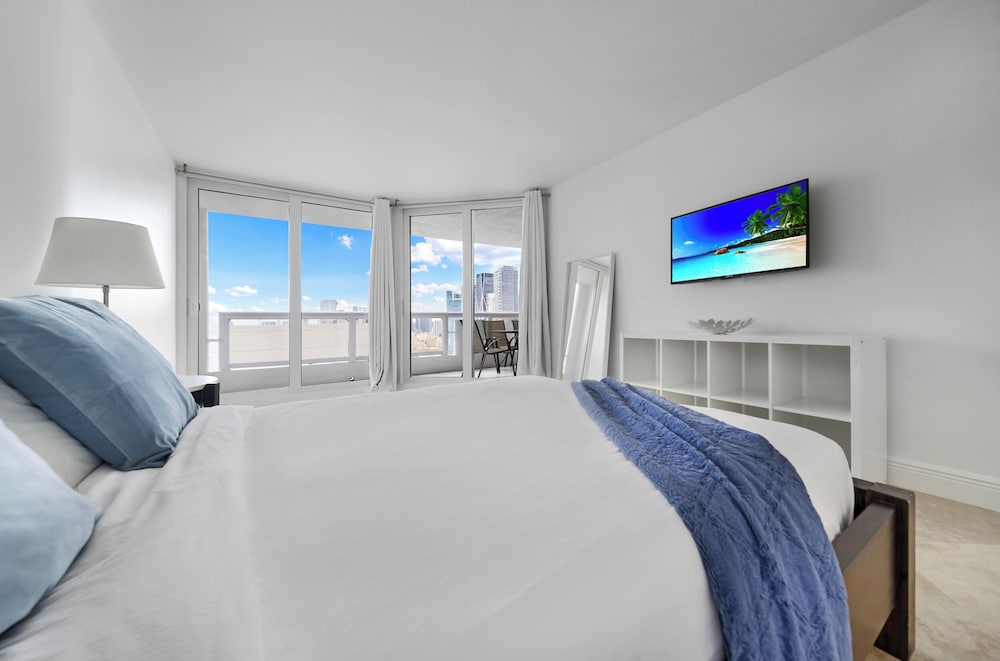 Deluxe Apartment, 3 Bedrooms, Bay View photo 3