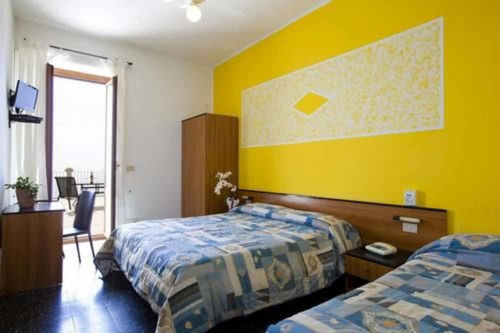 Basic Double Room, Sea View photo 1