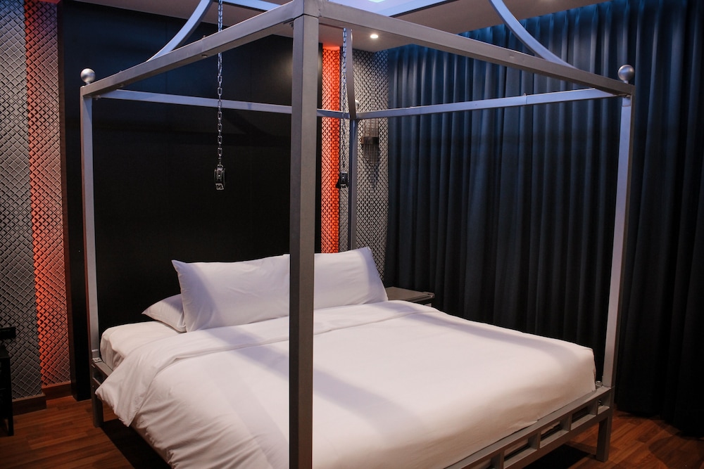 Deluxe Suite photo 3