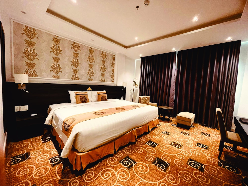 Junior Double or Twin Room, City View photo 3