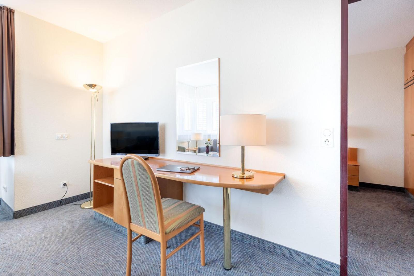 One-Bedroom Apartment (3 Adults) - Photo 4