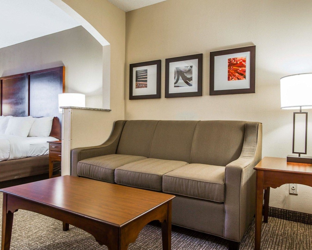 Suite, Non Smoking - Photo 3