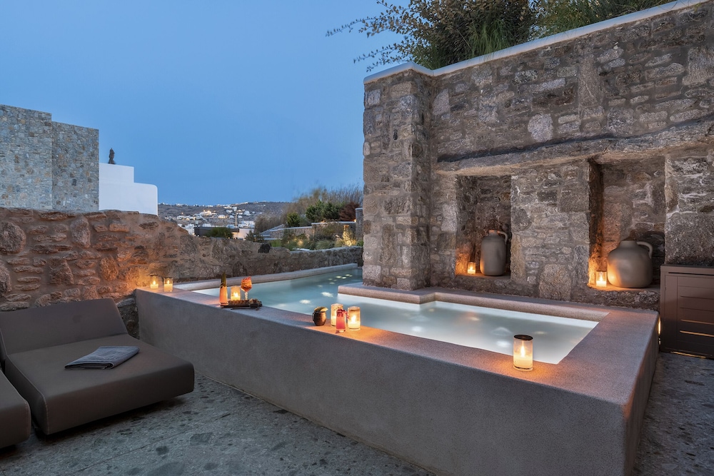STONE Suite with Private Pool and Garden View - Photo 13