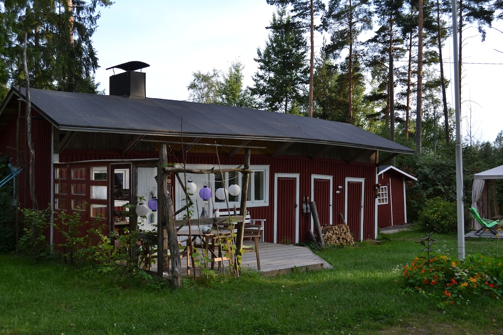 Cabin, Shared Bathroom, Annex Building (Summerroom, Shower in separate house) photo 1