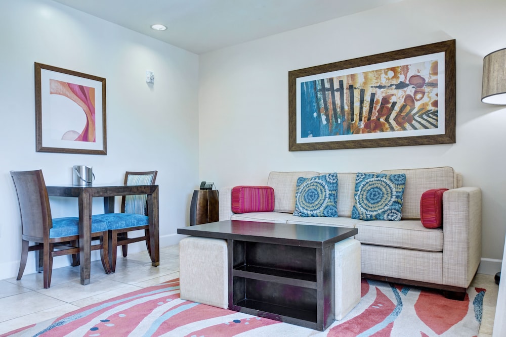 Suite, 1 Bedroom photo 3