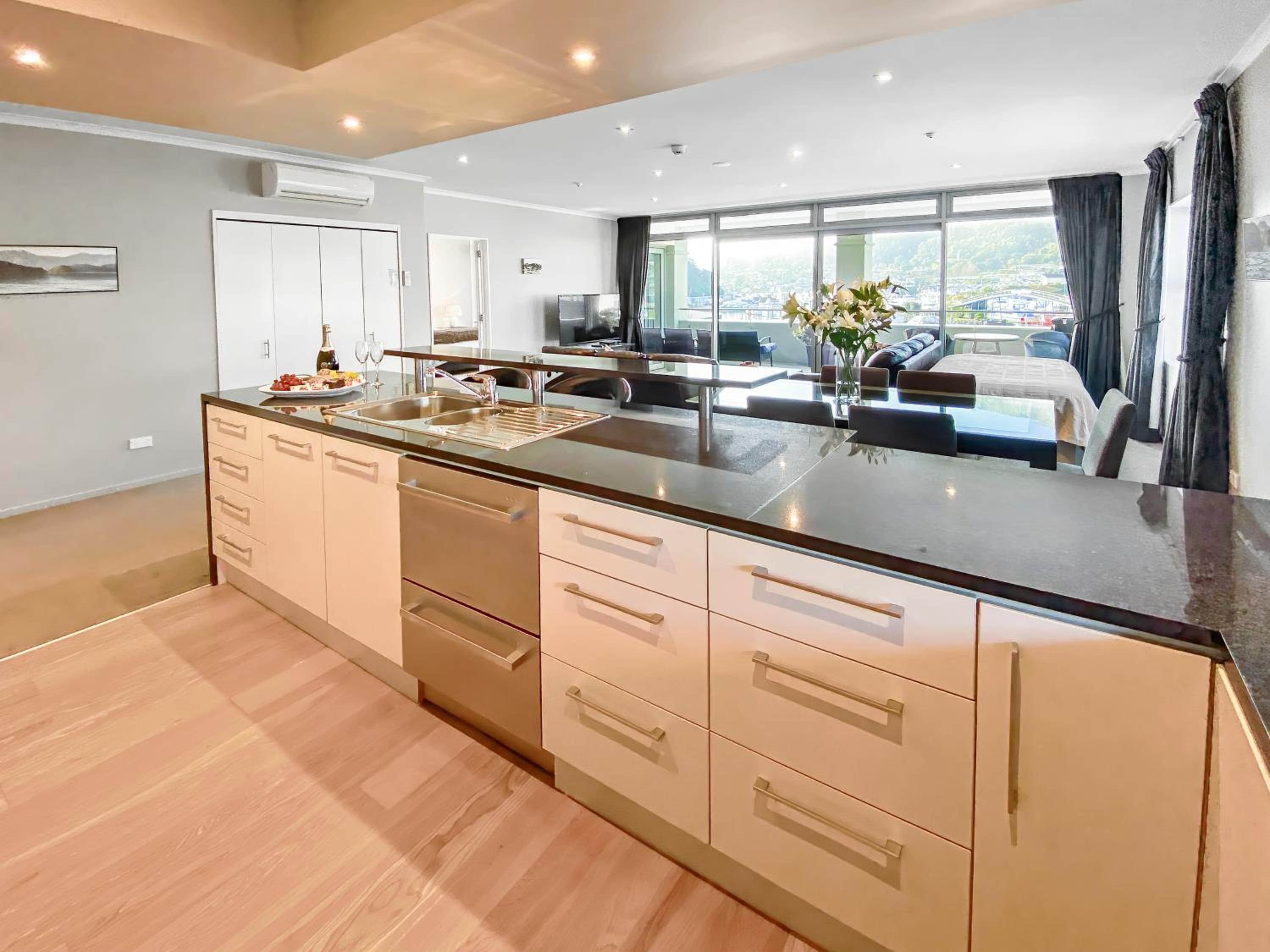 Oxleys 301 three bedroom waterfront apartment (sleeps 8) photo 2