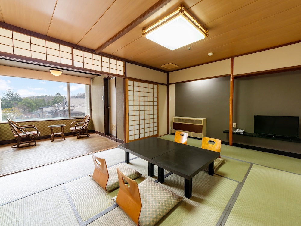 Japanese Style Room (10 Tatami Mats) Smoking