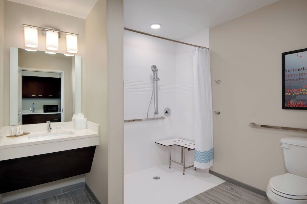 Suite, 1 Bedroom - Photo 3