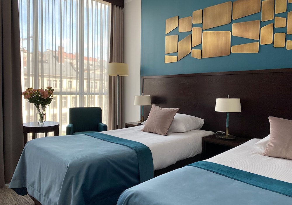 Classic Twin Room, 2 Twin Beds - Photo 7