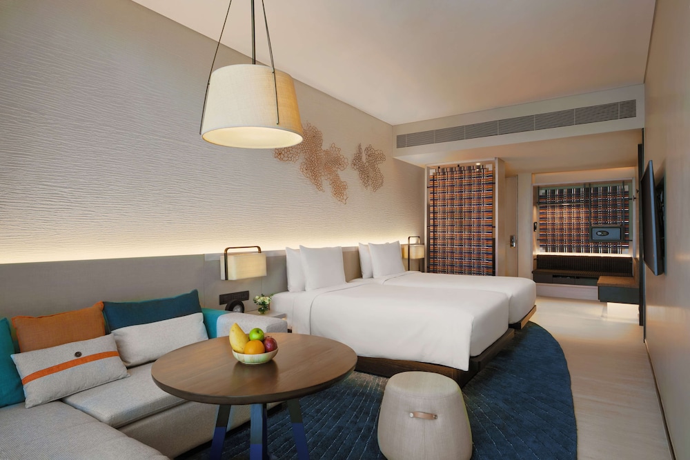 Room, 2 Twin Beds, Partial Ocean View - Photo 3