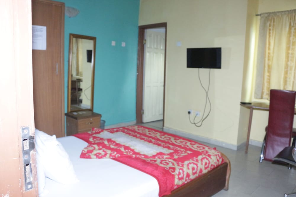 Standard Room photo 3