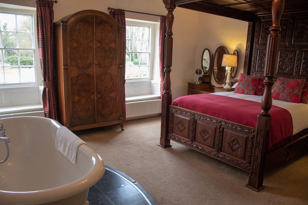 Luxury Double Room (Four Poster)
