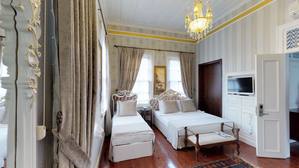 Superior Triple Room