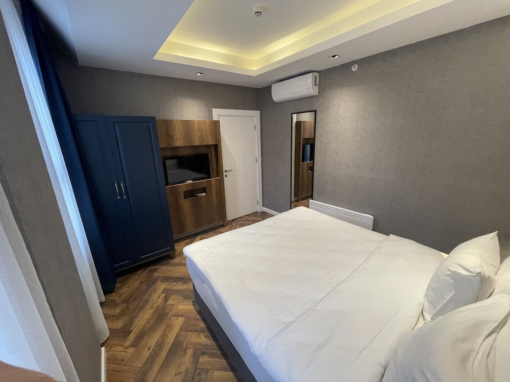 Junior Suite (Stair Access) photo 3