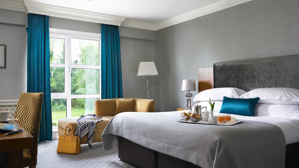 Classic Room, 1 King Bed (Guest Room)