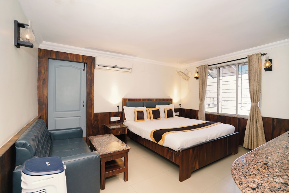 Royal Double Room