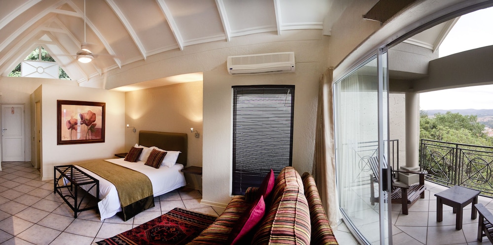 Luxury Double Room, 1 Queen Bed photo 3