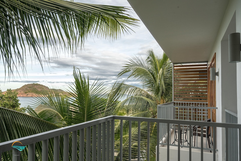 Deluxe Triple Sea View photo 3