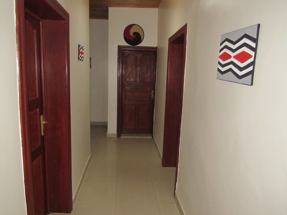 Family Apartment, 2 Queen Beds, Lake View photo 3