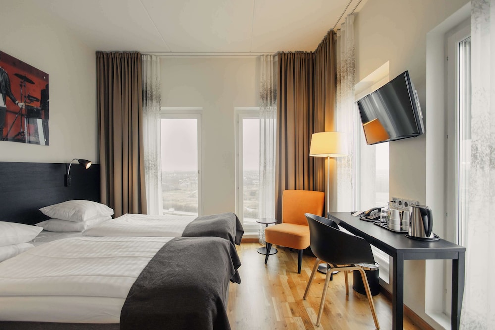 Business Room, Multiple Beds, Non Smoking
