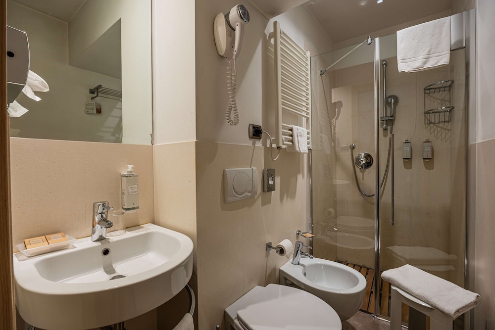 Standard Room, 1 Twin Bed (Bed is French Bed)
