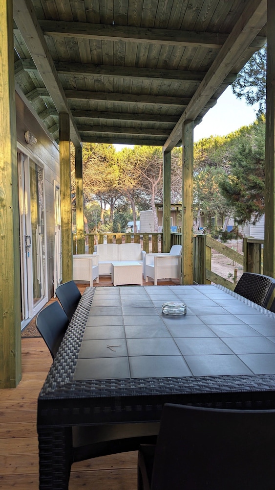 Mobile Home - Photo 10