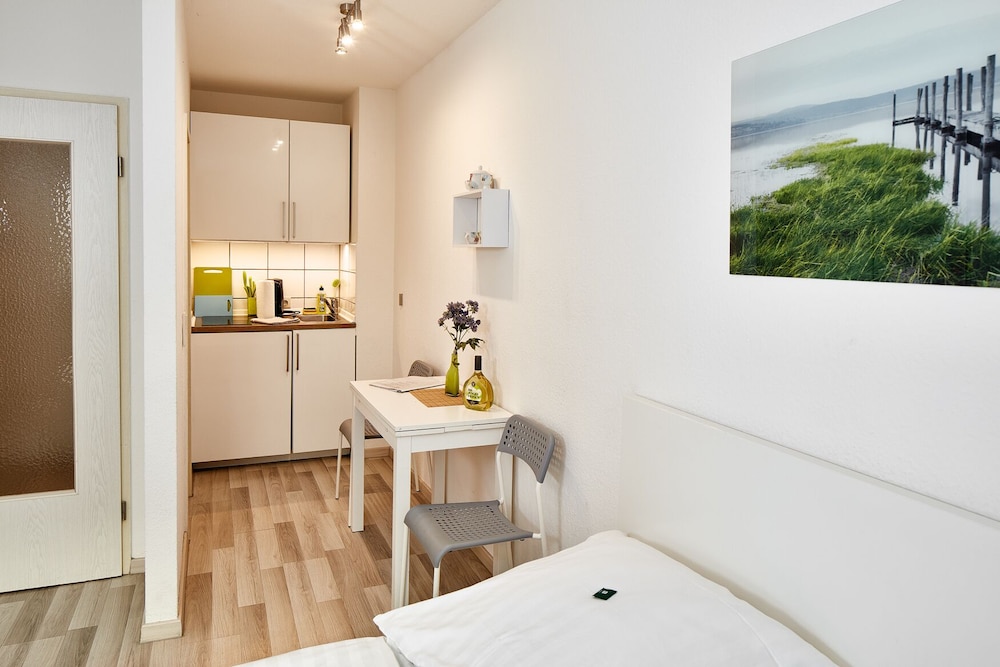 Standard Studio, Kitchenette, Ground Floor photo 3
