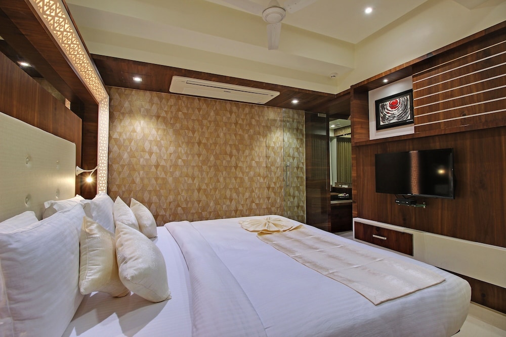 Design Room, Partial Sea View photo 3