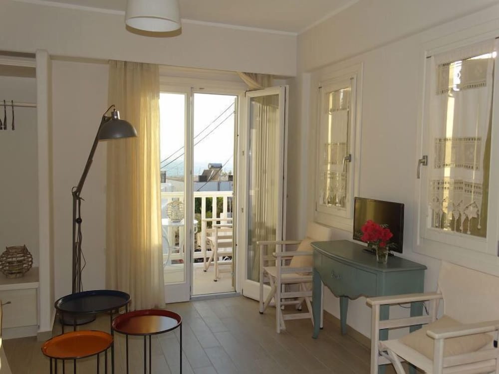 Apartment, Ground Floor photo 1