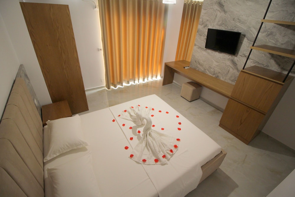 Deluxe Double Room, Balcony, Ground Floor