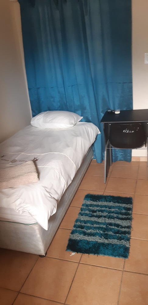 Economy Single Room, 1 Bedroom, Patio photo 2