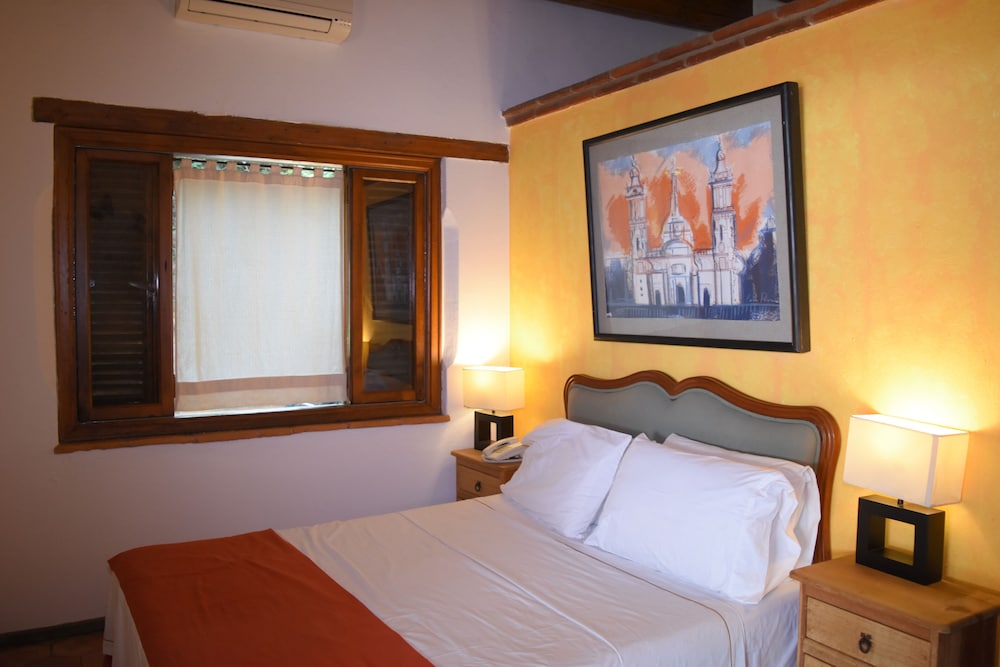 Superior Room, 1 Queen Bed, Garden View (Olintepec)