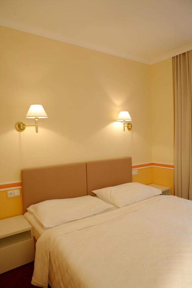 Standard Double Room, Courtyard View photo 1