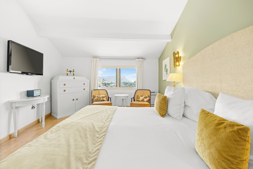 Traditional Double Room, Mountain View - Photo 2