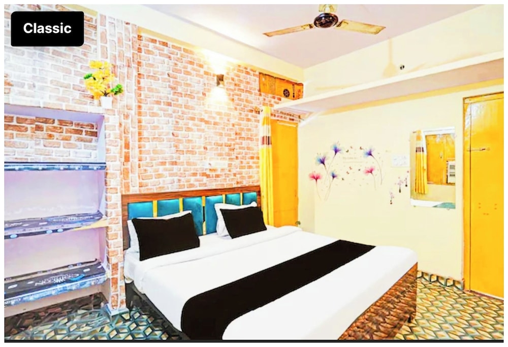 Standard Double Room, Multiple Beds, City View