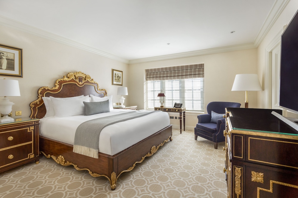 Premium Room, 1 King Bed - Photo 2