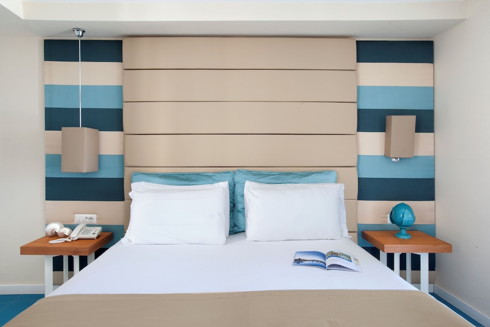 Standard Double Room, Sea View, Annex Building - Photo 3