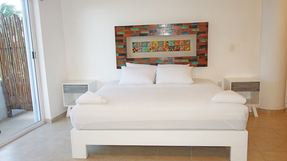 Superior Room, Oceanfront photo 3