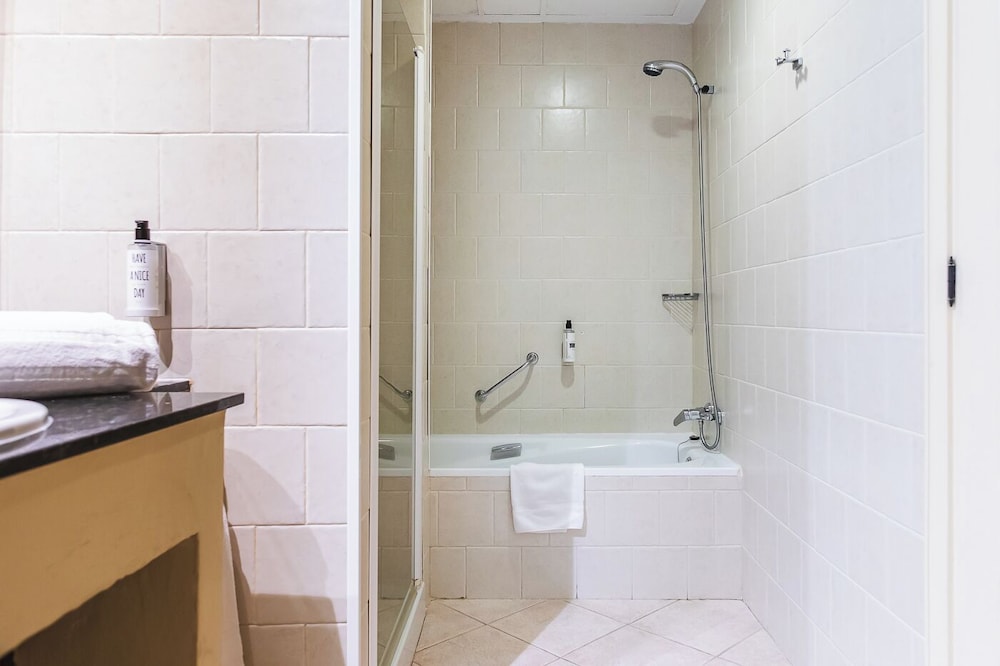 Apartment, 1 Bedroom - Photo 2