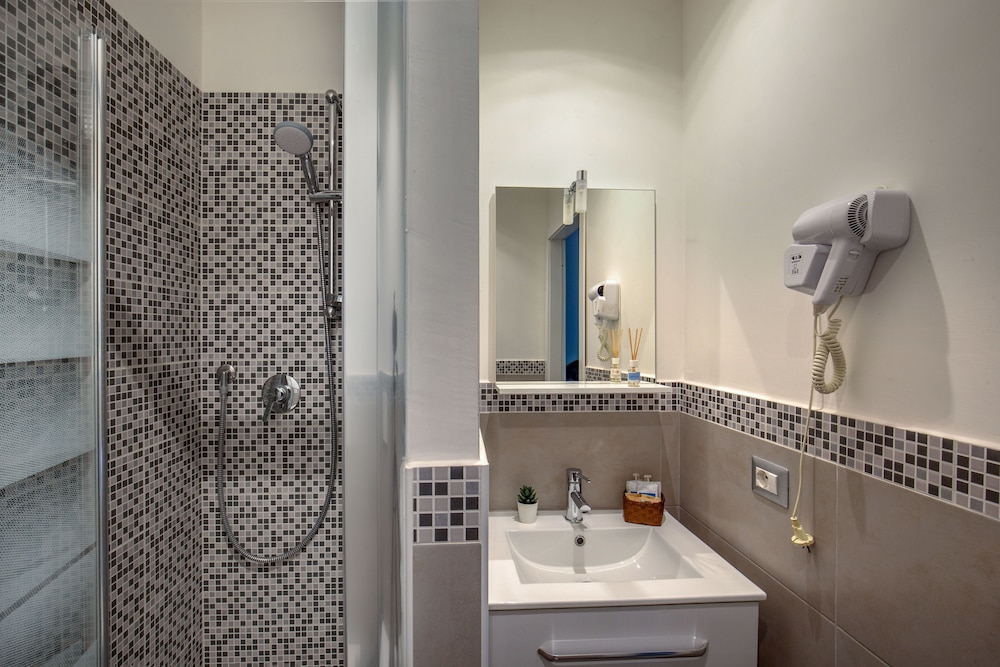 Double or Twin Room photo 3