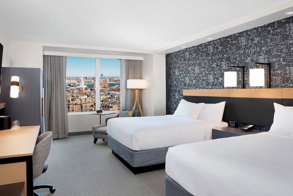 Penthouse, 2 Queen Beds, City View