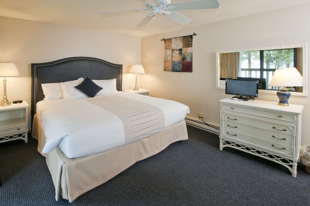 Deluxe Room, Multiple Beds photo 1